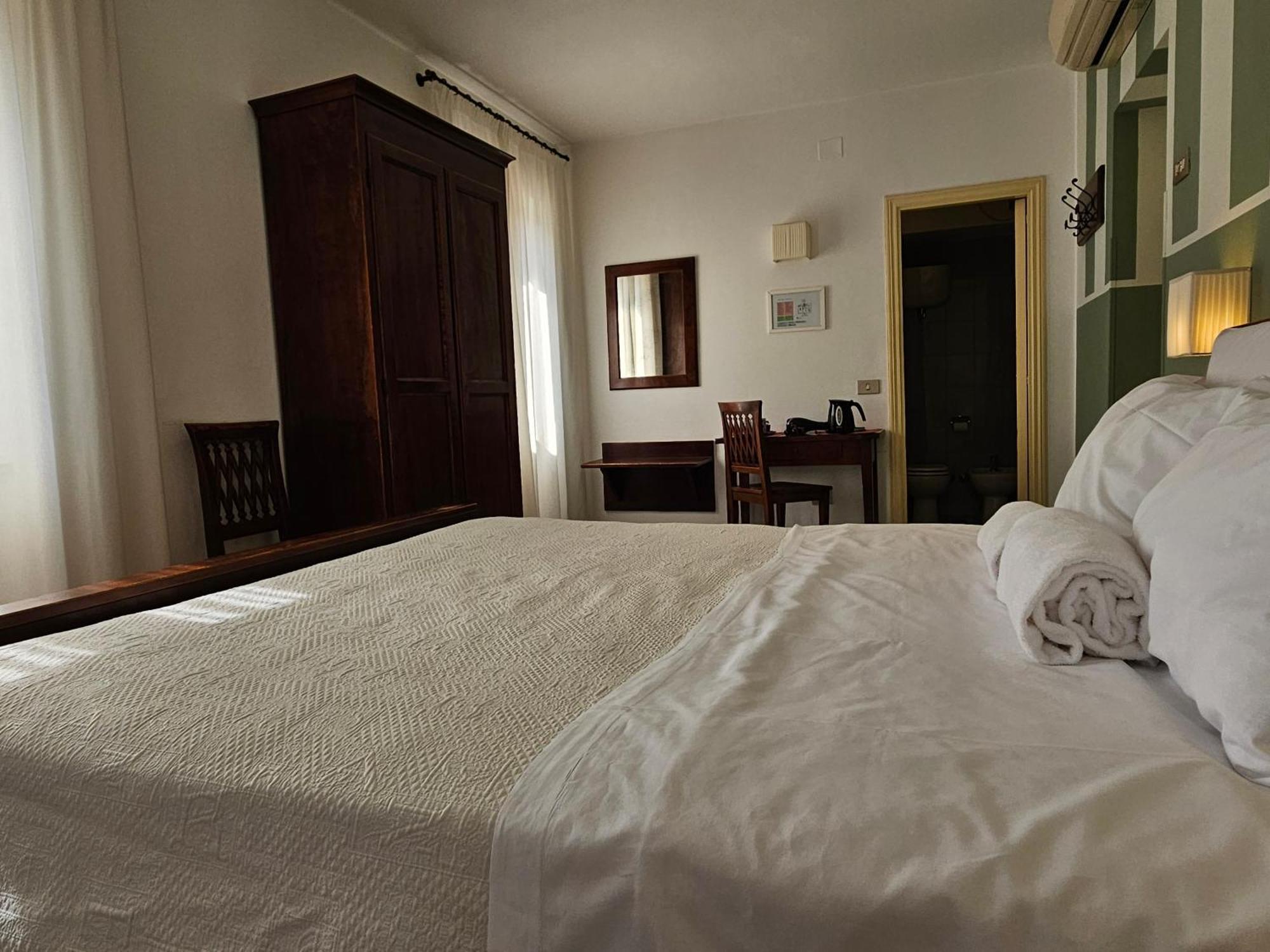 Hotel Rosalba Perugia Luaran gambar